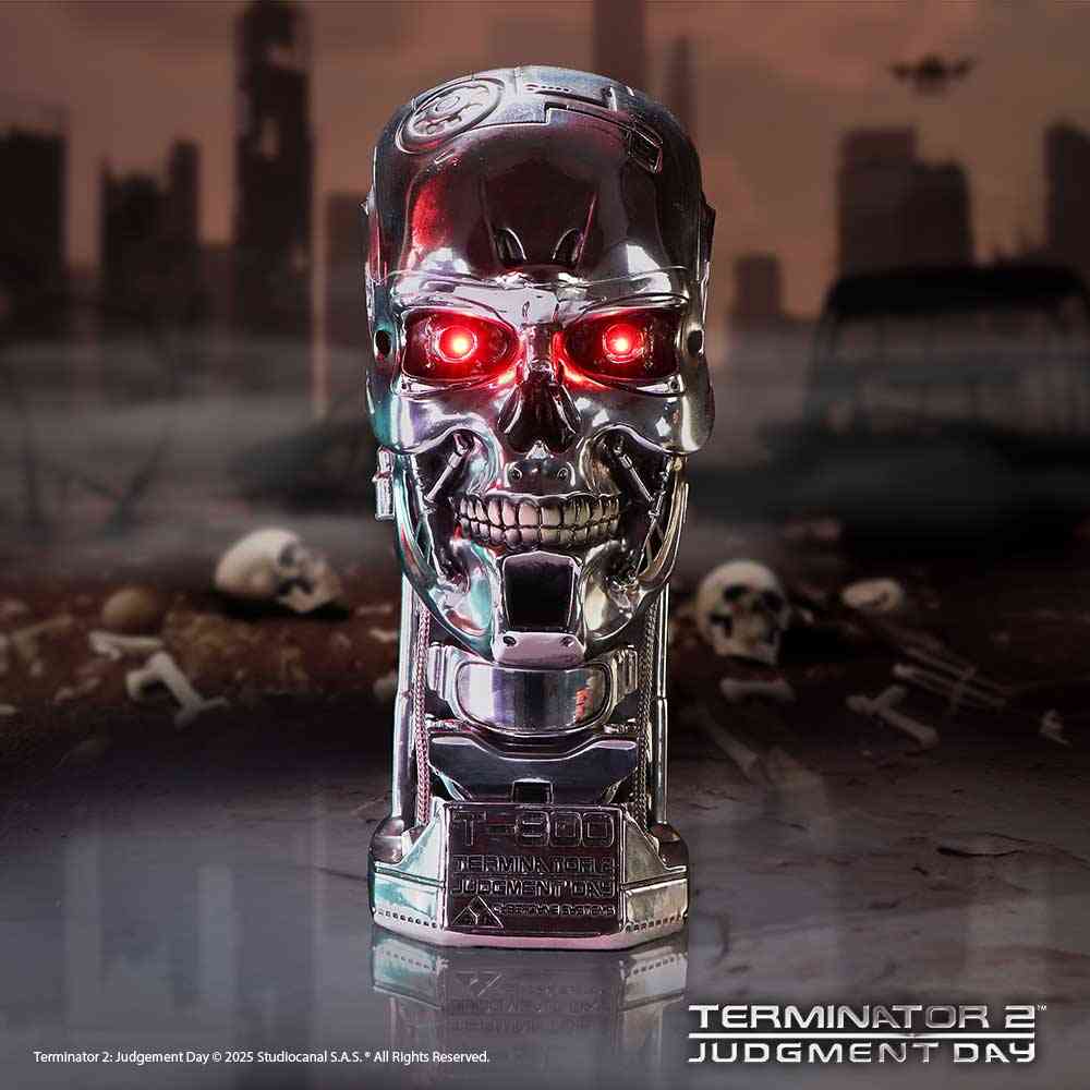 Nemesis Now Terminator - T800 Light Up Figurine - Silver coloured